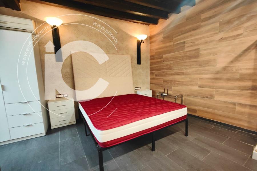 Apartamento junto a San Juan de Dios 